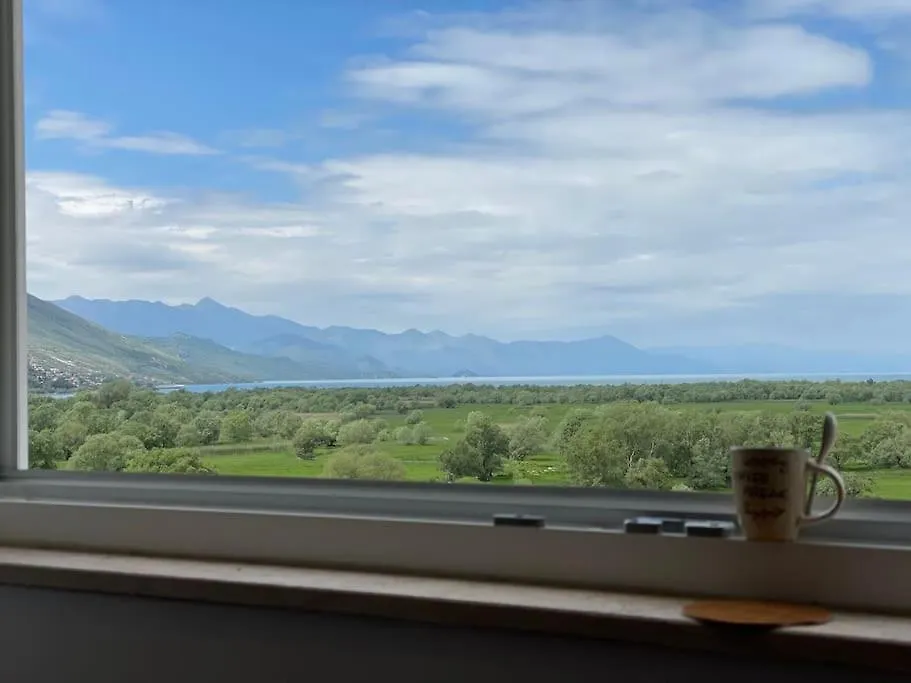 Luxury Apartment With A Wonderful Lake View Shkoder 0*,